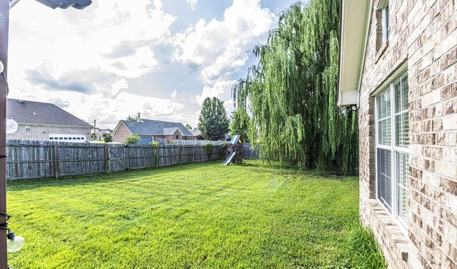 189 COTTON FALL, Atoka, TN 38004 - 3 Beds, 2 Bath