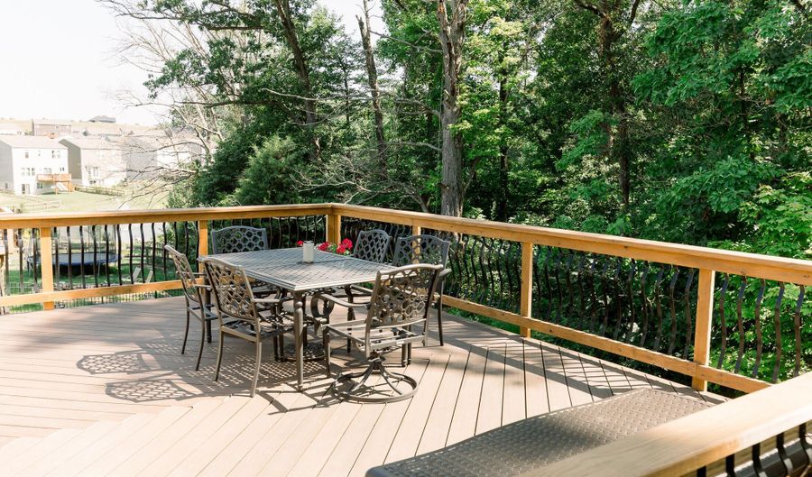 9739 Sweetwater Ln, Alexandria, KY 41001 - 3 Beds, 3 Bath