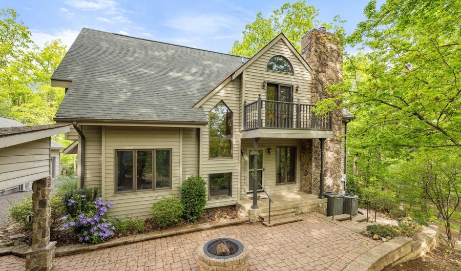 155 CONNIE, Basye, VA 22810 - 3 Beds, 3 Bath