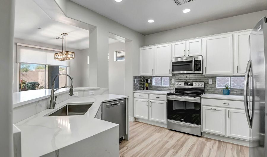 1873 W DION Dr, Anthem, AZ 85086 - 2 Beds, 2 Bath