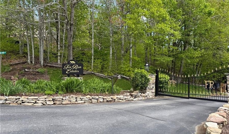 44 Fox Paw Ln, Banner Elk, NC 28604 - 0 Beds, 0 Bath
