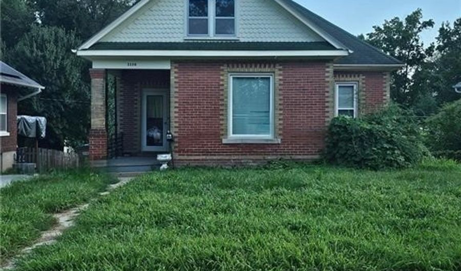 1136 Kearney St, Atchison, KS 66002 - 5 Beds, 2 Bath