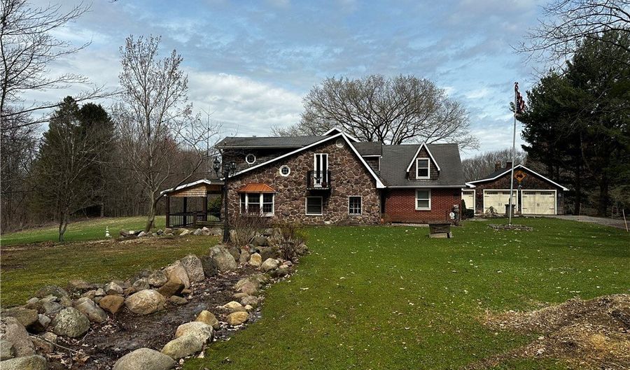 2071 Dewey Rd, Ashtabula, OH 44004 - 3 Beds, 3 Bath