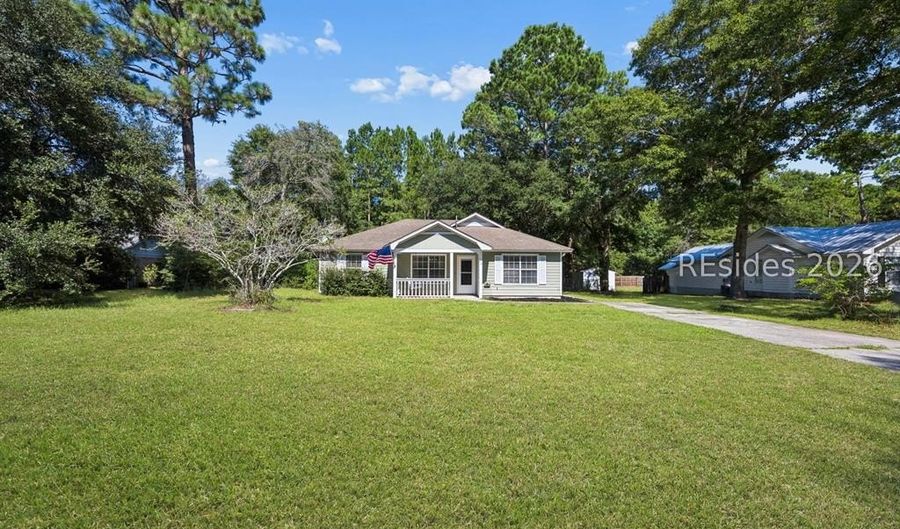 16 Robin Way, Beaufort, SC 29907 - 3 Beds, 2 Bath