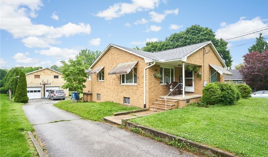 661 Wynne Dr, Akron, OH 44319 - 4 Beds, 2 Bath