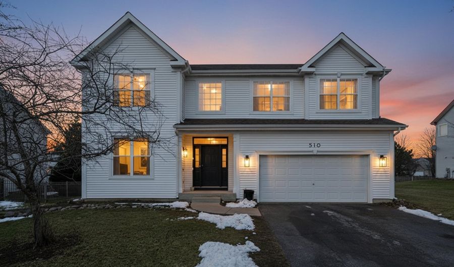 510 Golden Valley Ln, Algonquin, IL 60102 - 4 Beds, 3 Bath