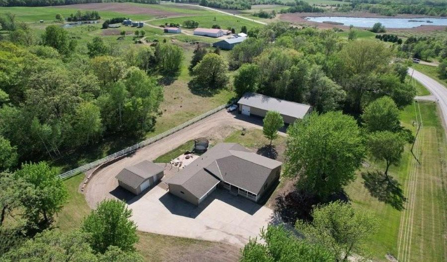 18867 County Road 9, Avon, MN 56310 - 4 Beds, 3 Bath
