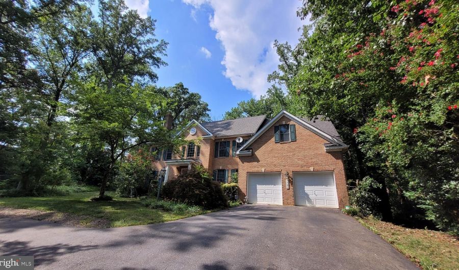 1707 GOVERNOR RITCHIE Hwy, Annapolis, MD 21409 - 6 Beds, 5 Bath