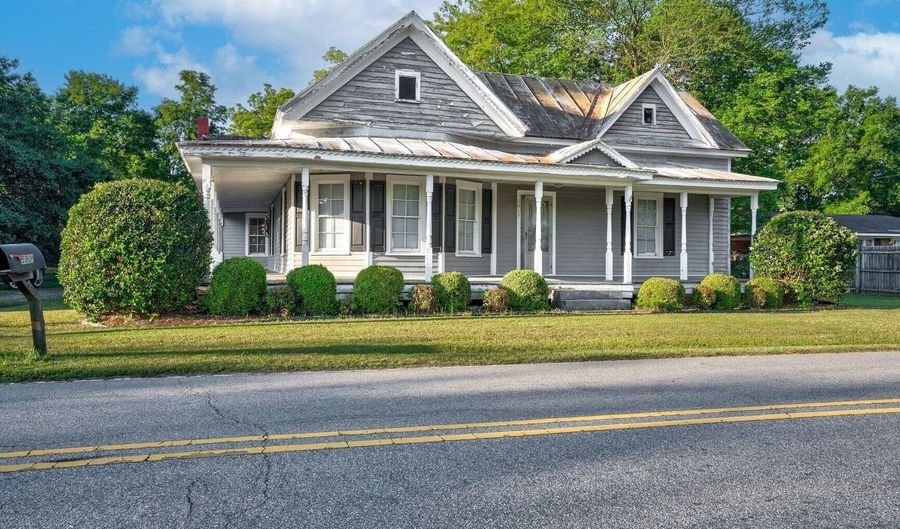 5917 Pine St, Bailey, NC 27807 - 3 Beds, 2 Bath