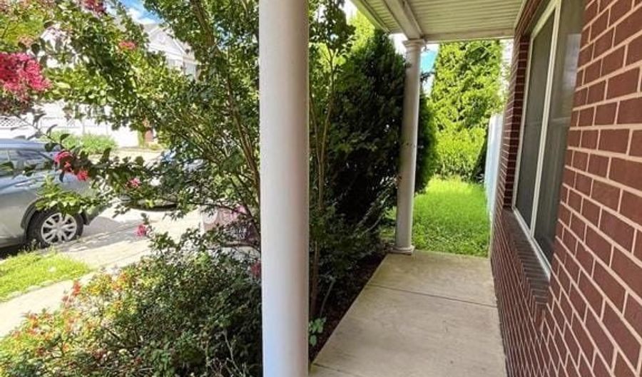 1331 S LAWRENCE St, Philadelphia, PA 19147 - 3 Beds, 3 Bath