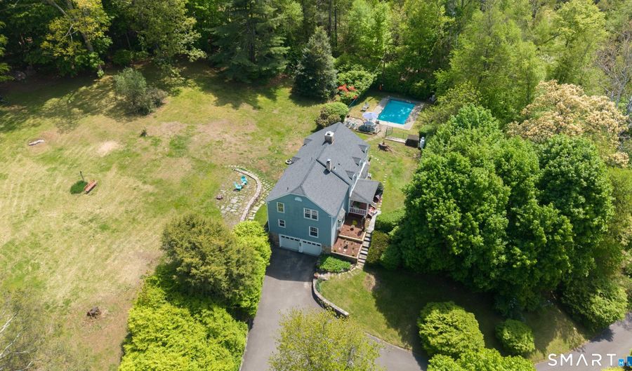 19 Junction Rd, Brookfield, CT 06804 - 4 Beds, 3 Bath