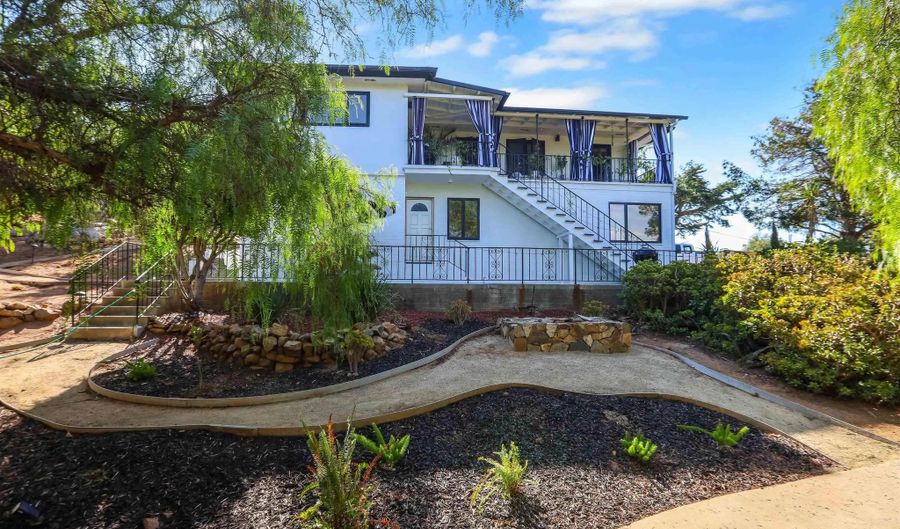 9586 Alto Dr, La Mesa, CA 91941 - 4 Beds, 4 Bath