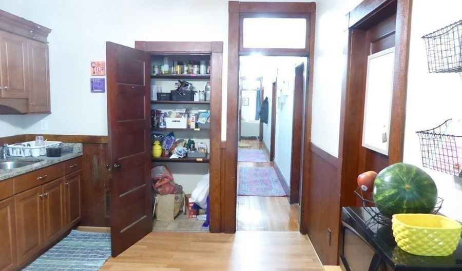 844 E Fifth St 2, Boston, MA 02127 - 3 Beds, 1 Bath