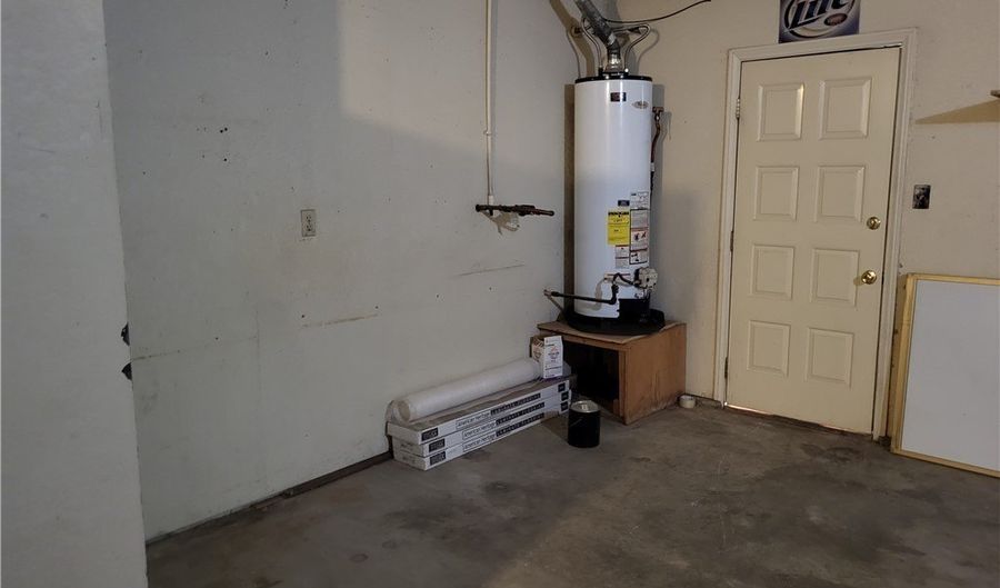 2864 Country Club Dr, Bullhead City, AZ 86442 - 3 Beds, 2 Bath