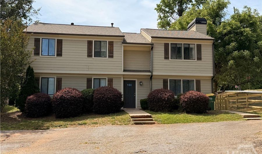 102 Welch Pl, Athens, GA 30606 - 3 Beds, 2 Bath