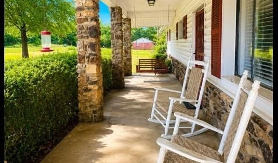 501 N. HIGHWAY 9, Bruce, MS 38915 - 4 Beds, 4 Bath