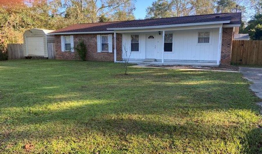 2188 POMPANO Rd, Cantonment, FL 32533 - 3 Beds, 2 Bath