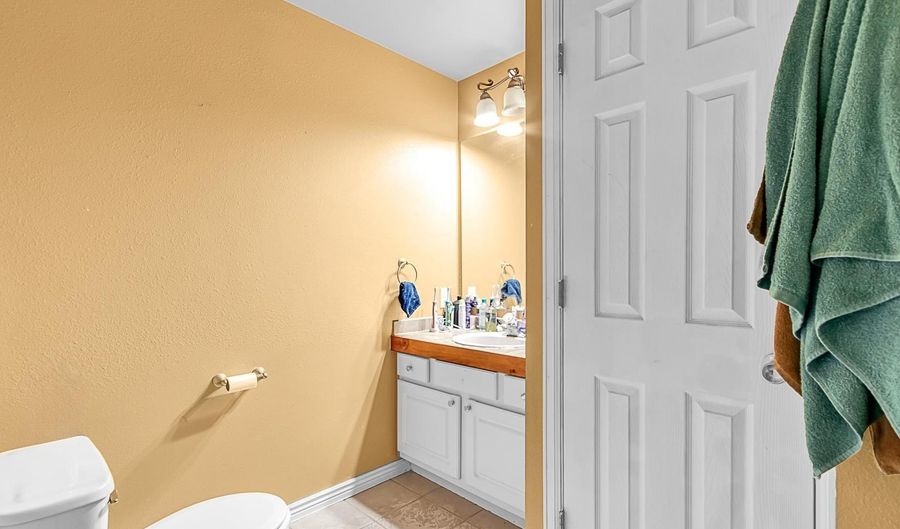 213 ABILENE Loop, Burns, WY 82053 - 5 Beds, 3 Bath