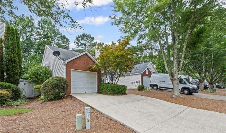 1085 Britley Park, Woodstock, GA 30189 - 2 Beds, 2 Bath