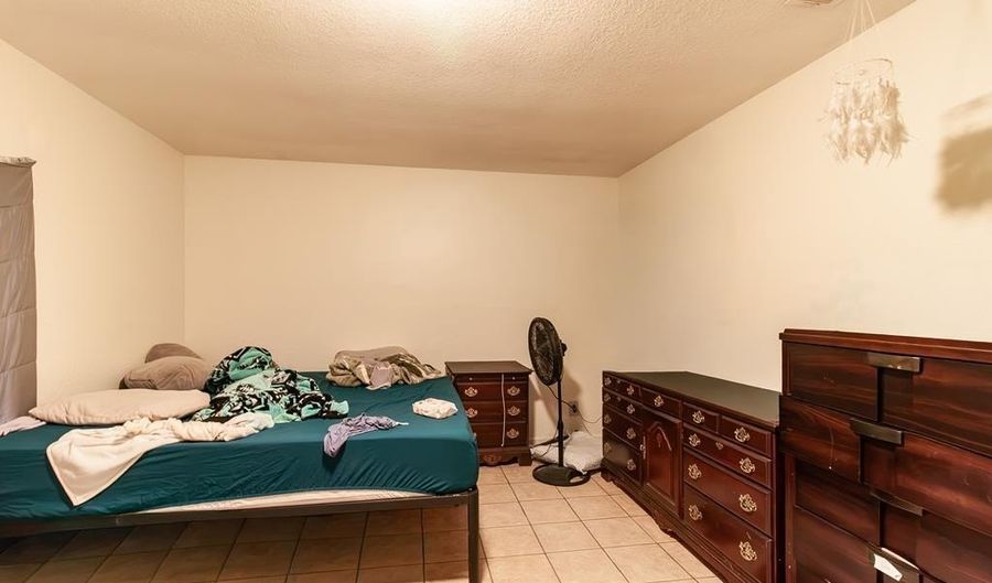 155 Day Dr, Bainbridge, GA 39817 - 2 Beds, 1 Bath