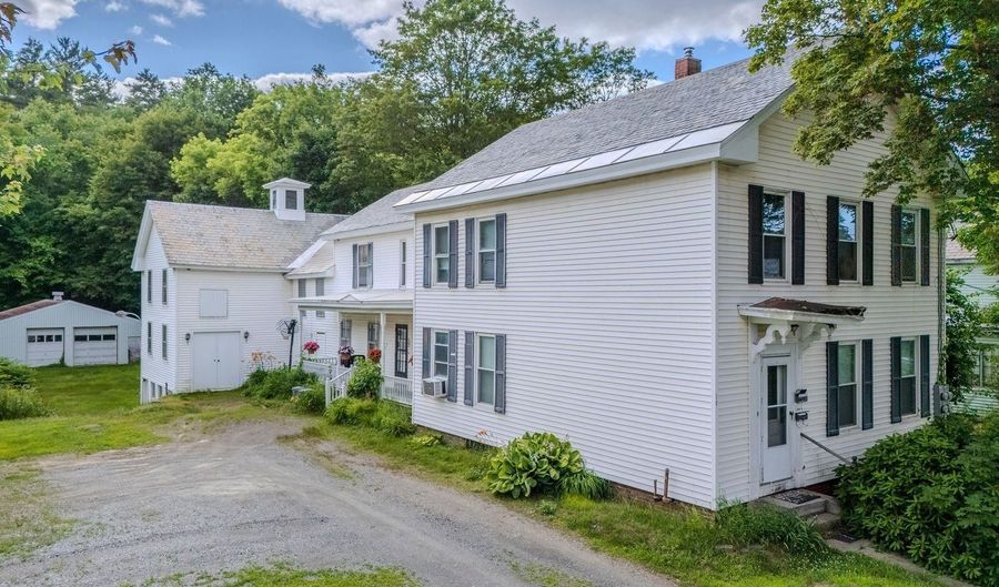36 Spruce St, Brattleboro, VT 05301 - 3 Beds, 2 Bath