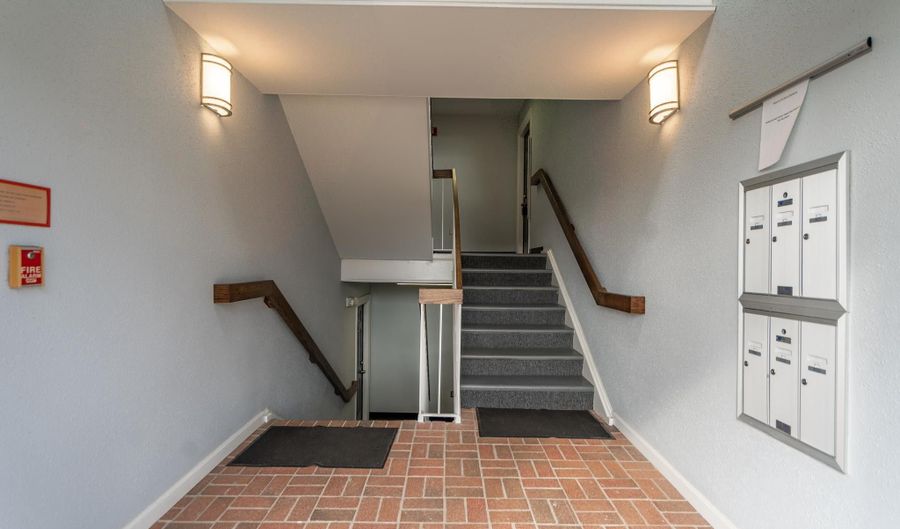 44116 NATALIE Ter 102, Ashburn, VA 20147 - 1 Beds, 1 Bath