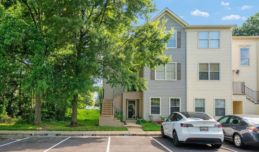 60 SANDSTONE Ct, Annapolis, MD 21403 - 2 Beds, 2 Bath
