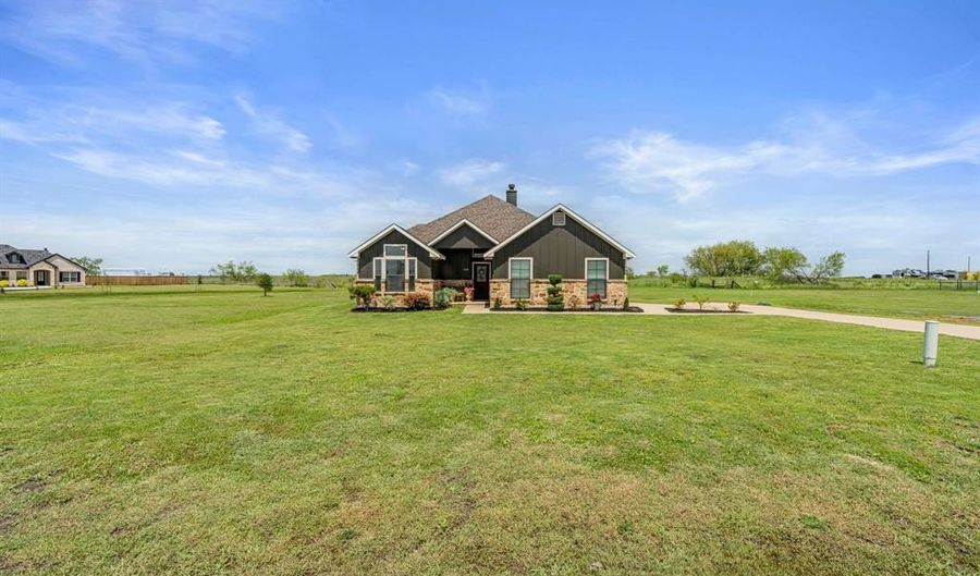 160 Grays Creek Cir, Alba, TX 75119 - 4 Beds, 2 Bath