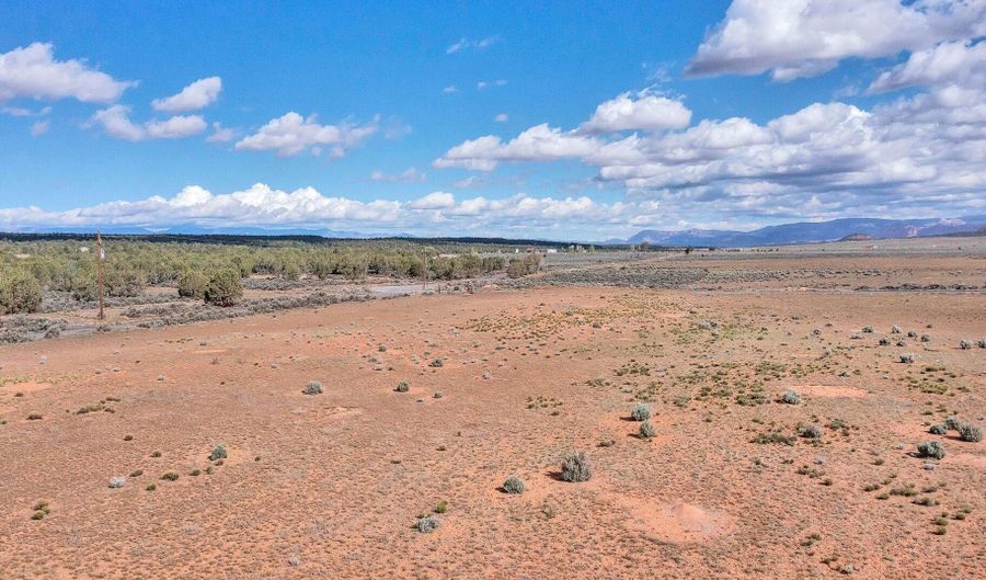 421 S Coyote Rd, Apple Valley, UT 84737 - 0 Beds, 0 Bath