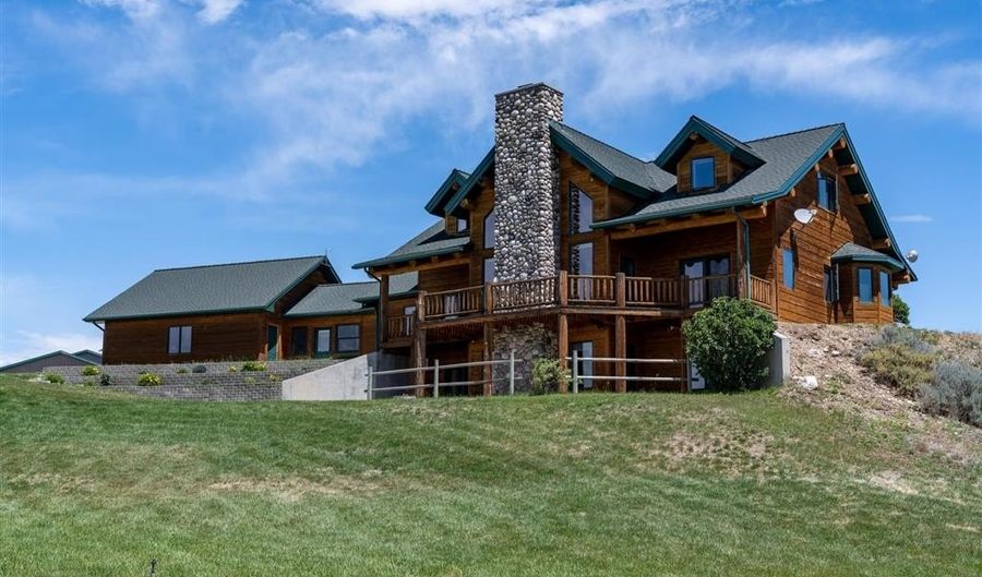 206 Lane 16, Cody, WY 82414 - 5 Beds, 5 Bath
