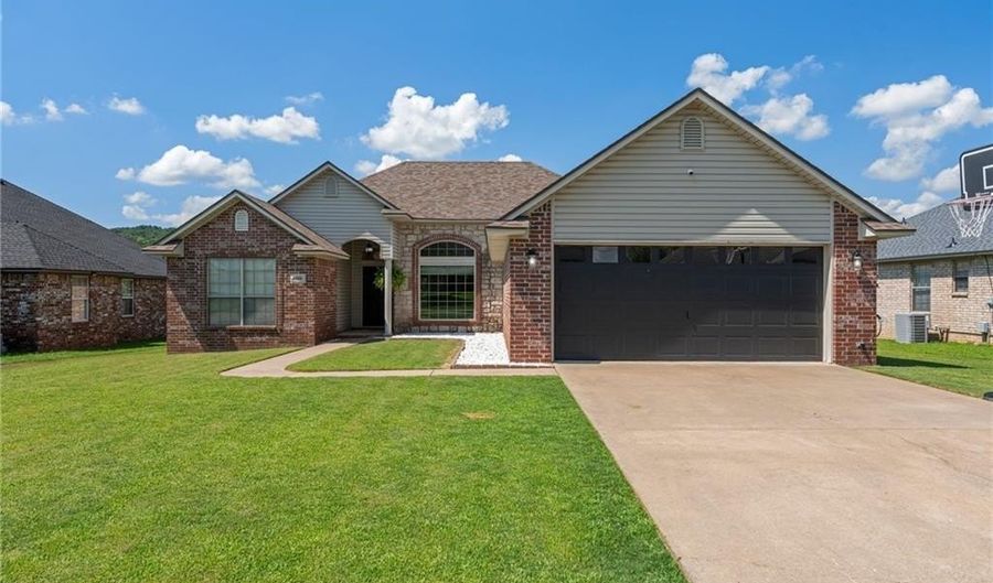 1920 Plum Creek Ln, Alma, AR 72921 - 3 Beds, 2 Bath