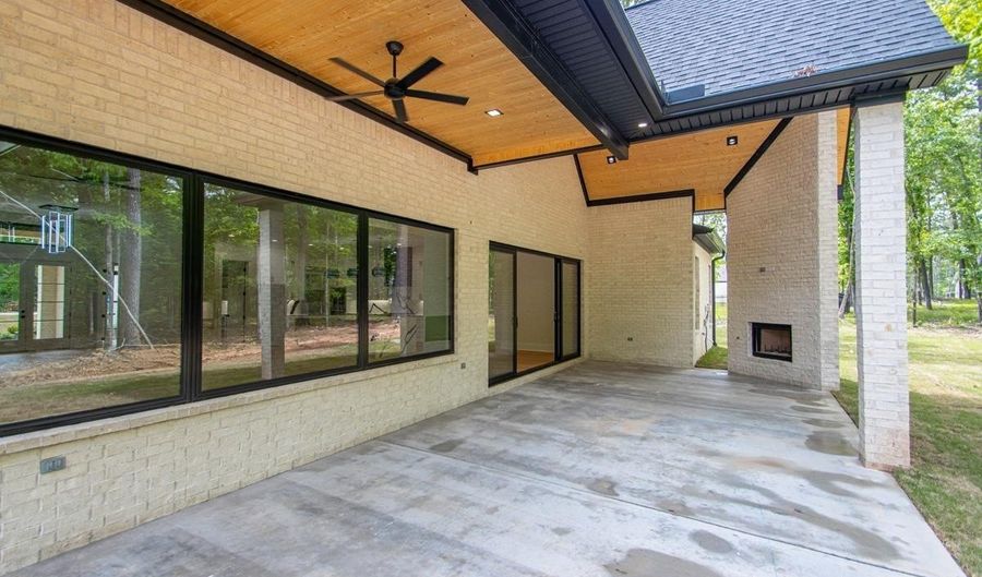 1054 Sungate Dr, Alexander, AR 72002 - 4 Beds, 4 Bath