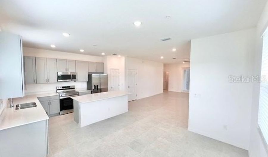 1638 ACCLAIM Rd, Apopka, FL 32703 - 3 Beds, 3 Bath