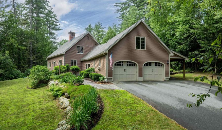 395 Hillwinds Rd, Brattleboro, VT 05301 - 4 Beds, 3 Bath