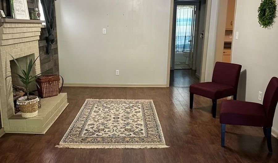 1633 New Sight Dr NE, Brookhaven, MS 39601 - 2 Beds, 1 Bath