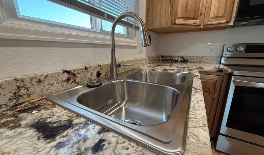 249 SHOSHONI St, Cheyenne, WY 82009 - 3 Beds, 3 Bath