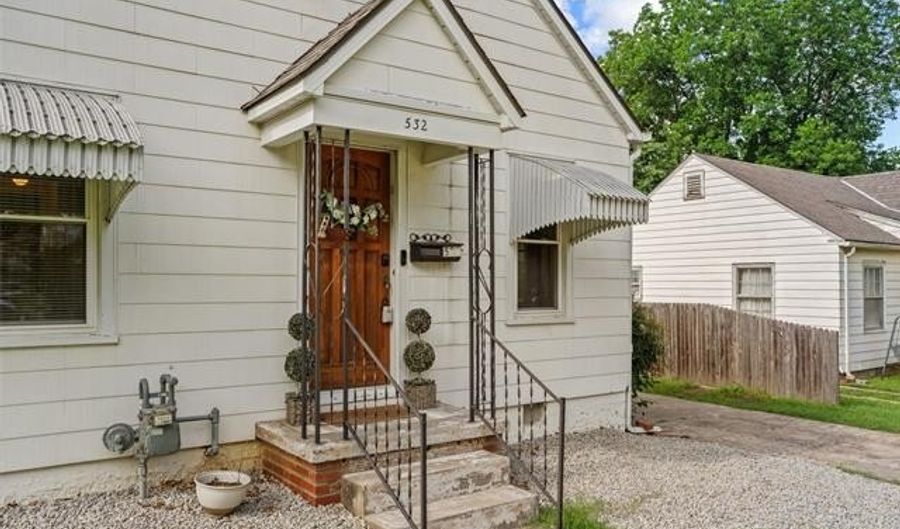 532 E 13th St, Bartlesville, OK 74003 - 2 Beds, 1 Bath