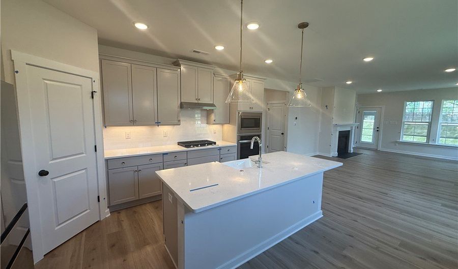 9001 Szalay Ln, Ashland, VA 23005 - 2 Beds, 2 Bath