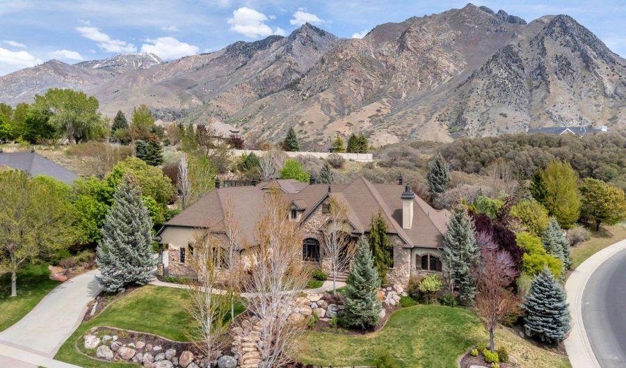 811 S HIGH RIDGE Dr E, Alpine, UT 84004 - 5 Beds, 7 Bath