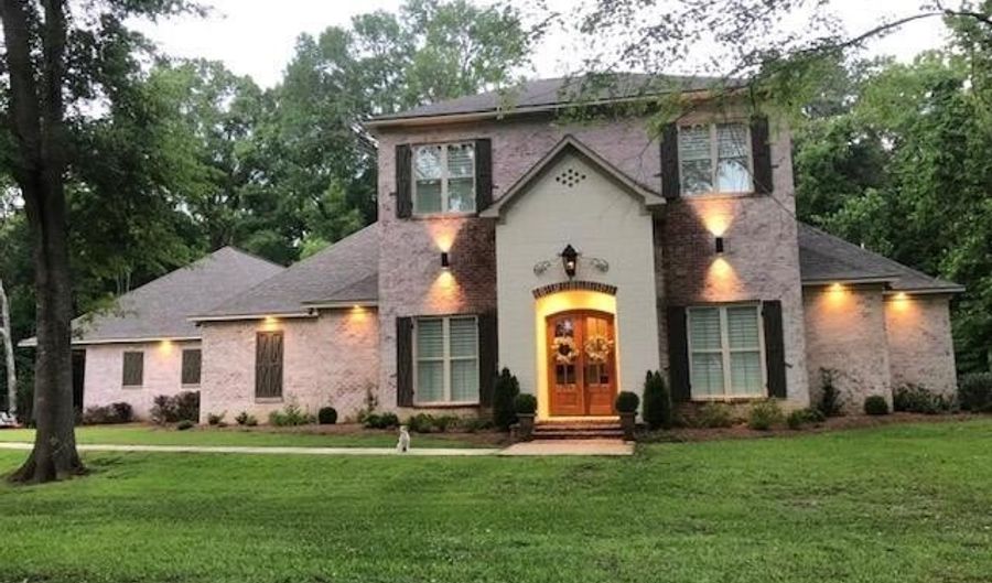 132 Sage Hill Rd, Brandon, MS 39042 - 6 Beds, 4 Bath