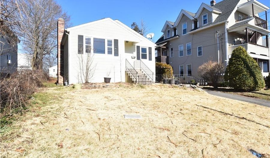 80 Thorniley St, New Britain, CT 06051 - 3 Beds, 2 Bath