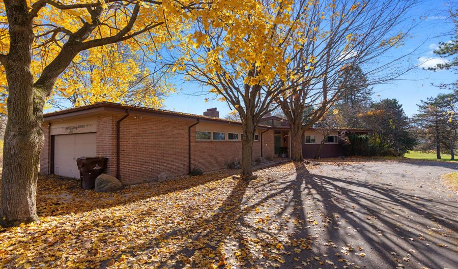 4105 Riverview Dr, Alma, MI 48801 - 3 Beds, 2 Bath