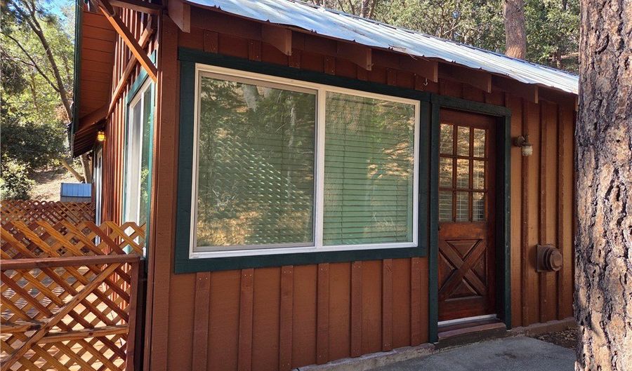 5910 Robin Oak, Angelus Oaks, CA 92305 - 2 Beds, 1 Bath