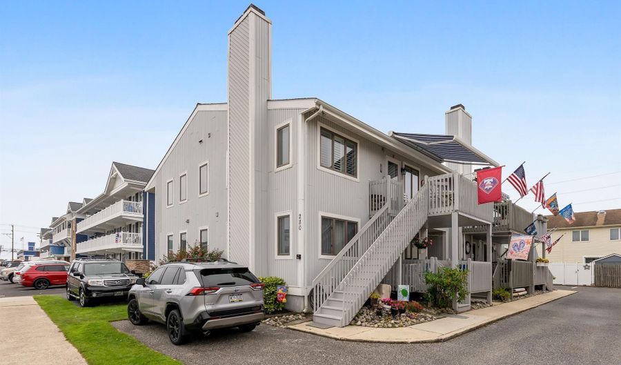 280 79th 1, Avalon, NJ 08202 - 3 Beds, 2 Bath