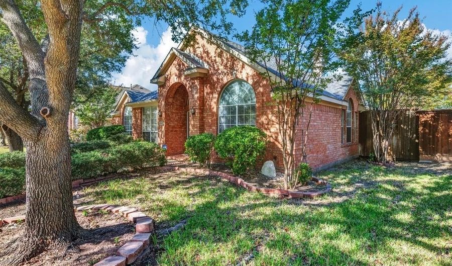 1303 Hillcrest Dr, Allen, TX 75002 - 4 Beds, 3 Bath
