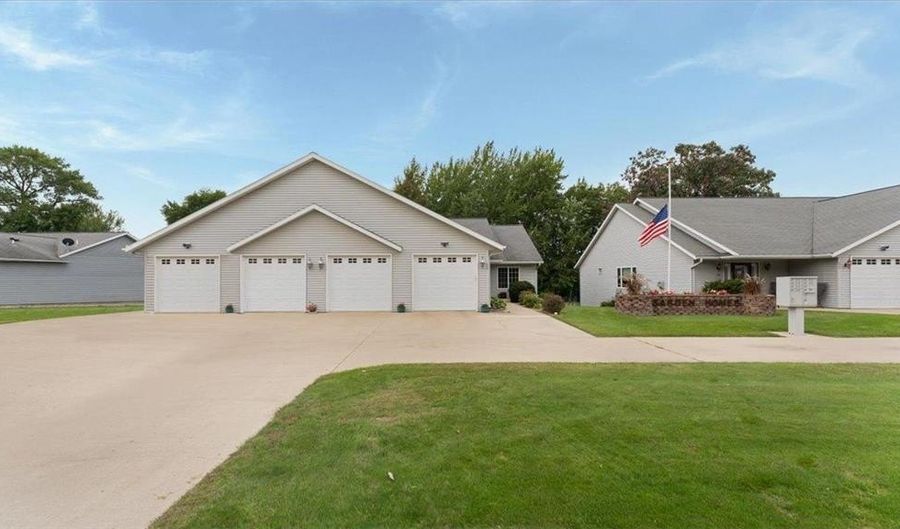 820 N Mckay Ave NE, Alexandria, MN 56308 - 3 Beds, 3 Bath
