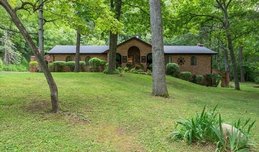 1600 Moffat, Addison Twp., MI 48367 - 3 Beds, 3 Bath