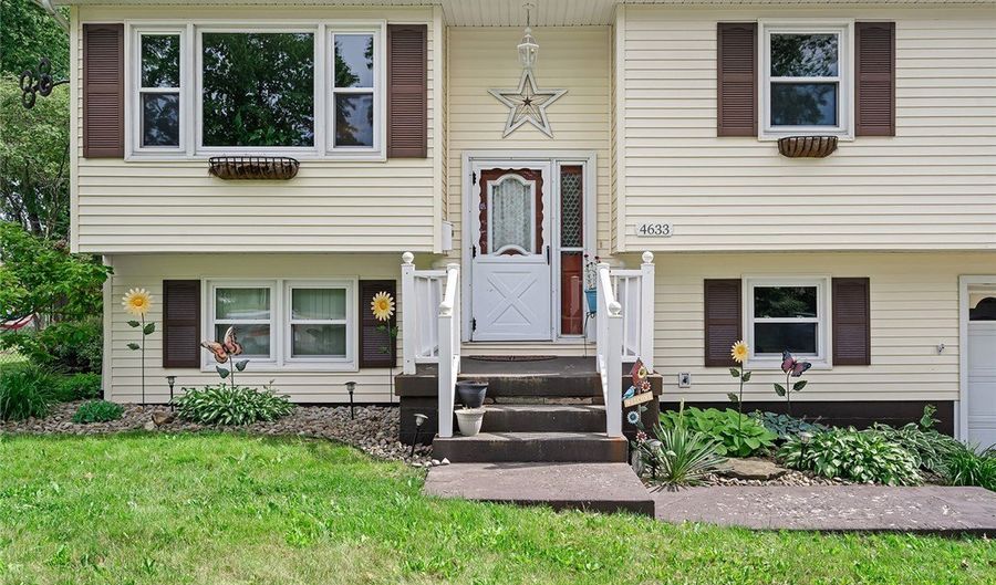 4633 Barrington Dr, Austintown, OH 44515 - 4 Beds, 2 Bath
