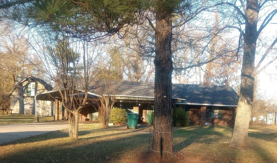 7453 GRABAULT Rd, Bastrop, LA 71220 - 4 Beds, 2 Bath