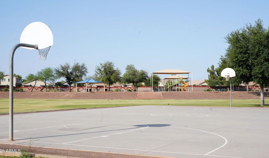 10909 W CHASE Ln, Avondale, AZ 85323 - 3 Beds, 2 Bath